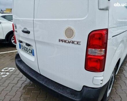 Тойота Proace, объемом двигателя 1.5 л и пробегом 275 тыс. км за 13300 $, фото 9 на Automoto.ua