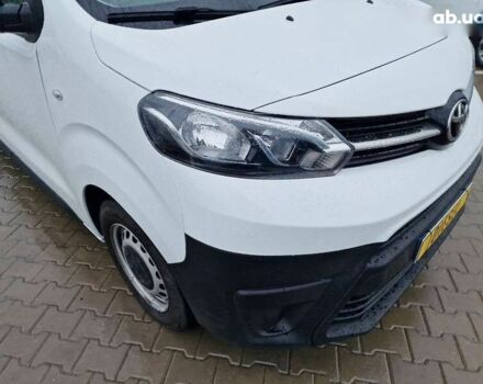 Тойота Proace, объемом двигателя 1.5 л и пробегом 275 тыс. км за 13300 $, фото 4 на Automoto.ua