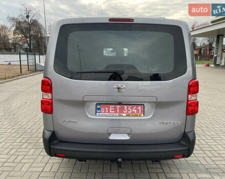Серый Тойота Proace, объемом двигателя 2 л и пробегом 198 тыс. км за 20800 $, фото 9 на Automoto.ua