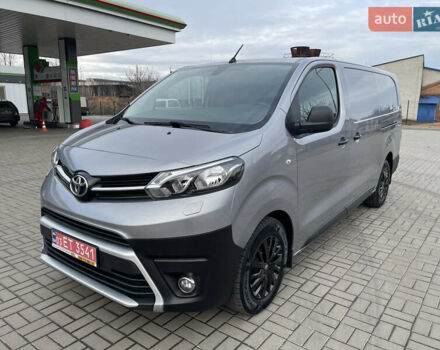 Серый Тойота Proace, объемом двигателя 2 л и пробегом 198 тыс. км за 20800 $, фото 1 на Automoto.ua