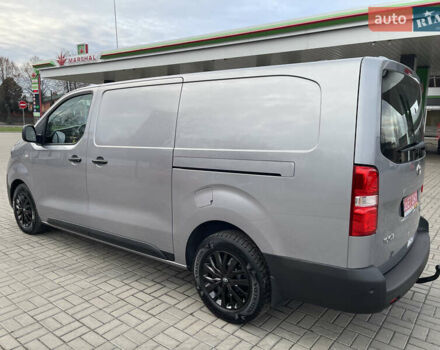 Серый Тойота Proace, объемом двигателя 2 л и пробегом 198 тыс. км за 20800 $, фото 11 на Automoto.ua