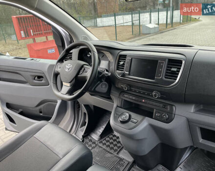 Серый Тойота Proace, объемом двигателя 2 л и пробегом 198 тыс. км за 20800 $, фото 32 на Automoto.ua