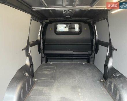 Серый Тойота Proace, объемом двигателя 2 л и пробегом 198 тыс. км за 20800 $, фото 22 на Automoto.ua