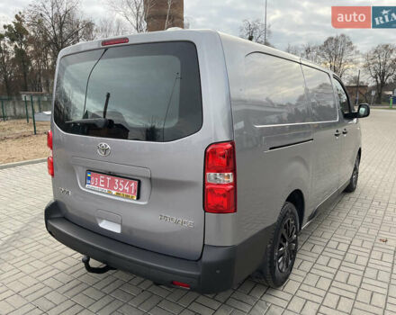 Серый Тойота Proace, объемом двигателя 2 л и пробегом 198 тыс. км за 20800 $, фото 8 на Automoto.ua