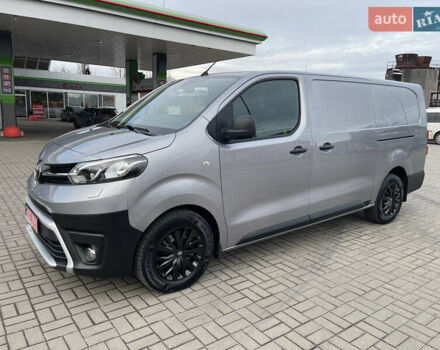 Серый Тойота Proace, объемом двигателя 2 л и пробегом 198 тыс. км за 20800 $, фото 2 на Automoto.ua