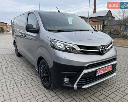 Серый Тойота Proace, объемом двигателя 2 л и пробегом 198 тыс. км за 20800 $, фото 5 на Automoto.ua
