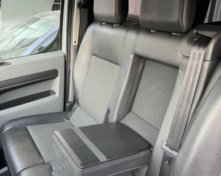 Сірий Тойота Proace, об'ємом двигуна 2 л та пробігом 177 тис. км за 18000 $, фото 39 на Automoto.ua