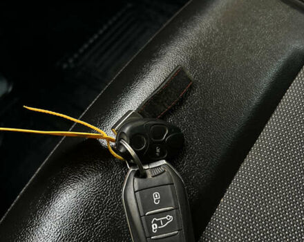 Серый Тойота Proace, объемом двигателя 1.56 л и пробегом 177 тыс. км за 17999 $, фото 41 на Automoto.ua