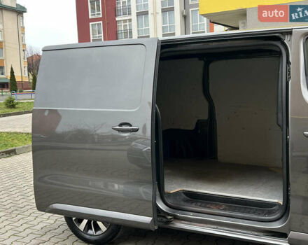 Серый Тойота Proace, объемом двигателя 1.56 л и пробегом 177 тыс. км за 17999 $, фото 16 на Automoto.ua