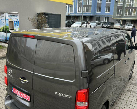 Серый Тойота Proace, объемом двигателя 1.56 л и пробегом 177 тыс. км за 17999 $, фото 39 на Automoto.ua