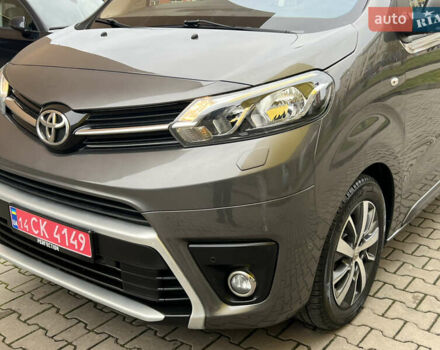 Серый Тойота Proace, объемом двигателя 1.56 л и пробегом 177 тыс. км за 17999 $, фото 10 на Automoto.ua