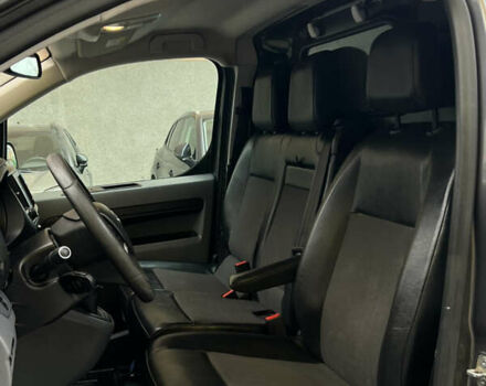 Серый Тойота Proace, объемом двигателя 1.56 л и пробегом 177 тыс. км за 17999 $, фото 34 на Automoto.ua