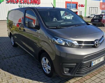 Серый Тойота Proace, объемом двигателя 2 л и пробегом 197 тыс. км за 15400 $, фото 5 на Automoto.ua