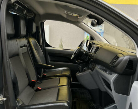 Серый Тойота Proace, объемом двигателя 1.56 л и пробегом 177 тыс. км за 17999 $, фото 38 на Automoto.ua