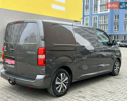 Серый Тойота Proace, объемом двигателя 1.56 л и пробегом 177 тыс. км за 17999 $, фото 5 на Automoto.ua
