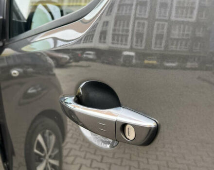 Серый Тойота Proace, объемом двигателя 1.56 л и пробегом 177 тыс. км за 17999 $, фото 22 на Automoto.ua