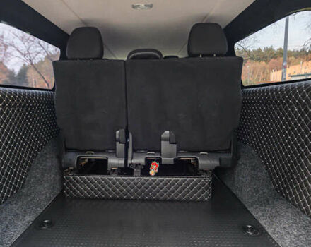 Серый Тойота Proace, объемом двигателя 2 л и пробегом 176 тыс. км за 28900 $, фото 73 на Automoto.ua