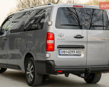 Серый Тойота Proace, объемом двигателя 2 л и пробегом 176 тыс. км за 28900 $, фото 12 на Automoto.ua