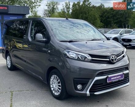 Сірий Тойота Proace, об'ємом двигуна 2 л та пробігом 131 тис. км за 28000 $, фото 3 на Automoto.ua