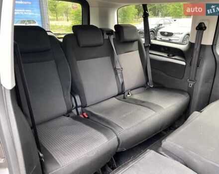 Сірий Тойота Proace, об'ємом двигуна 2 л та пробігом 131 тис. км за 28000 $, фото 14 на Automoto.ua