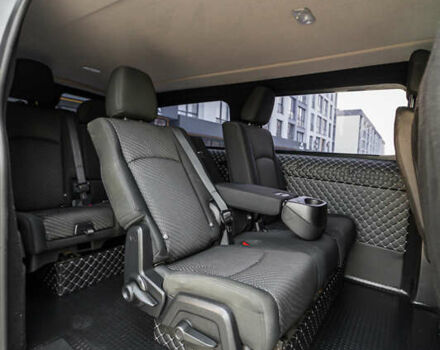 Серый Тойота Proace, объемом двигателя 2 л и пробегом 176 тыс. км за 28900 $, фото 69 на Automoto.ua