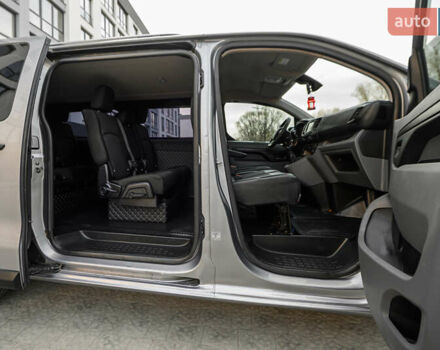 Серый Тойота Proace, объемом двигателя 2 л и пробегом 176 тыс. км за 28900 $, фото 63 на Automoto.ua