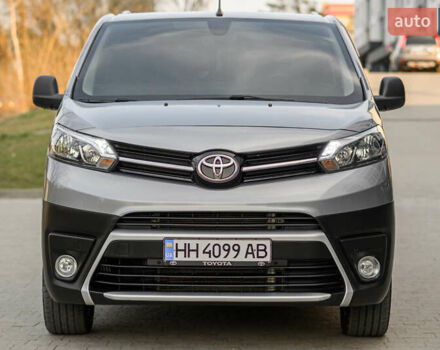 Серый Тойота Proace, объемом двигателя 2 л и пробегом 176 тыс. км за 28900 $, фото 23 на Automoto.ua