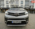 Серый Тойота Proace, объемом двигателя 2 л и пробегом 176 тыс. км за 28900 $, фото 81 на Automoto.ua