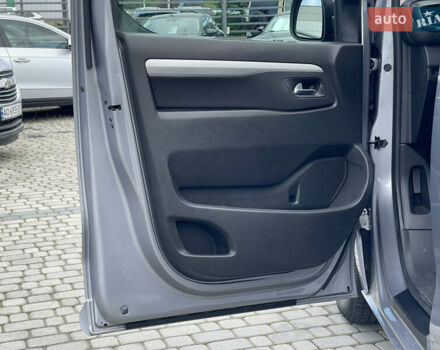 Сірий Тойота Proace, об'ємом двигуна 2 л та пробігом 176 тис. км за 33900 $, фото 38 на Automoto.ua