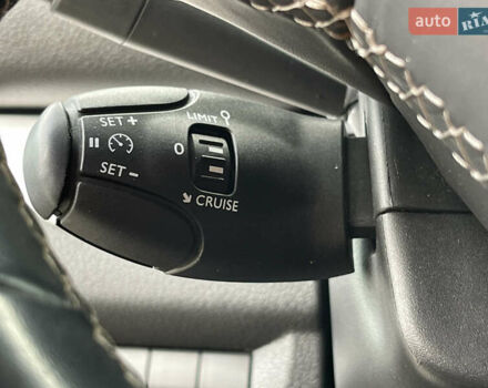Сірий Тойота Proace, об'ємом двигуна 2 л та пробігом 176 тис. км за 33900 $, фото 36 на Automoto.ua