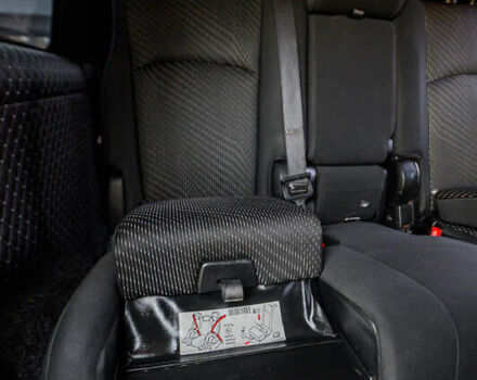 Серый Тойота Proace, объемом двигателя 2 л и пробегом 176 тыс. км за 28900 $, фото 66 на Automoto.ua