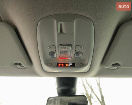 Серый Тойота Proace, объемом двигателя 2 л и пробегом 176 тыс. км за 28900 $, фото 76 на Automoto.ua