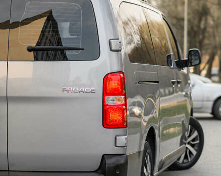 Серый Тойота Proace, объемом двигателя 2 л и пробегом 176 тыс. км за 28900 $, фото 9 на Automoto.ua