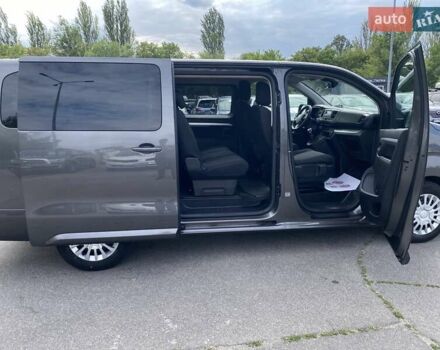 Сірий Тойота Proace, об'ємом двигуна 2 л та пробігом 131 тис. км за 28000 $, фото 15 на Automoto.ua