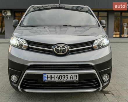 Серый Тойота Proace, объемом двигателя 2 л и пробегом 176 тыс. км за 28900 $, фото 27 на Automoto.ua