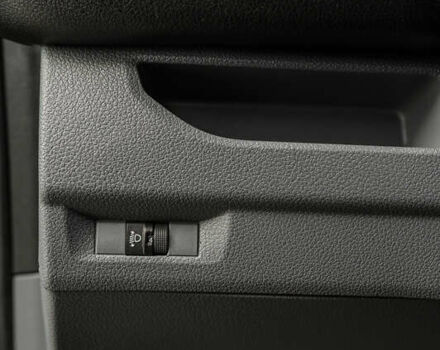 Серый Тойота Proace, объемом двигателя 2 л и пробегом 176 тыс. км за 28900 $, фото 50 на Automoto.ua