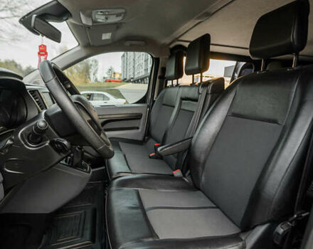 Серый Тойота Proace, объемом двигателя 2 л и пробегом 176 тыс. км за 28900 $, фото 54 на Automoto.ua