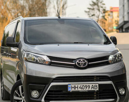Серый Тойота Proace, объемом двигателя 2 л и пробегом 176 тыс. км за 28900 $, фото 18 на Automoto.ua