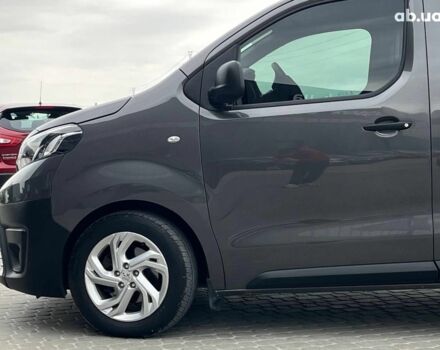 Сірий Тойота Proace, об'ємом двигуна 2 л та пробігом 92 тис. км за 21990 $, фото 31 на Automoto.ua