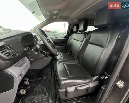 Сірий Тойота Proace, об'ємом двигуна 2 л та пробігом 92 тис. км за 19990 $, фото 22 на Automoto.ua