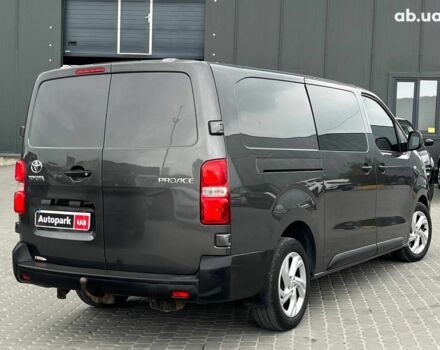 Сірий Тойота Proace, об'ємом двигуна 2 л та пробігом 92 тис. км за 21990 $, фото 5 на Automoto.ua