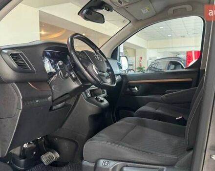Сірий Тойота Proace, об'ємом двигуна 2 л та пробігом 235 тис. км за 31343 $, фото 11 на Automoto.ua
