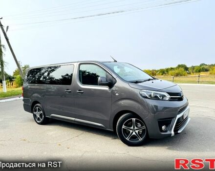 Тойота Proace 2020 у Ромнах на Automoto.ua Сірий Тойота Proace, об'ємом двигуна 2 л та пробігом 47 тис. км за 39500 $, фото 2 на Automoto.ua