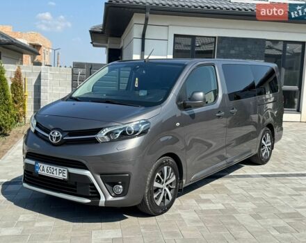 Серый Тойота Proace, объемом двигателя 2 л и пробегом 233 тыс. км за 27950 $, фото 1 на Automoto.ua