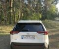 Белый Тойота РАВ 4, объемом двигателя 2 л и пробегом 50 тыс. км за 24000 $, фото 2 на Automoto.ua