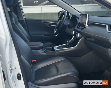 Белый Тойота РАВ 4, объемом двигателя 2.5 л и пробегом 78 тыс. км за 33856 $, фото 10 на Automoto.ua