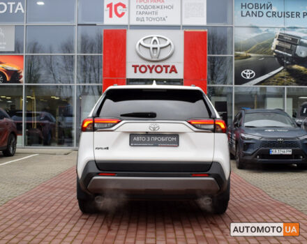 Белый Тойота РАВ 4, объемом двигателя 2 л и пробегом 112 тыс. км за 26300 $, фото 3 на Automoto.ua