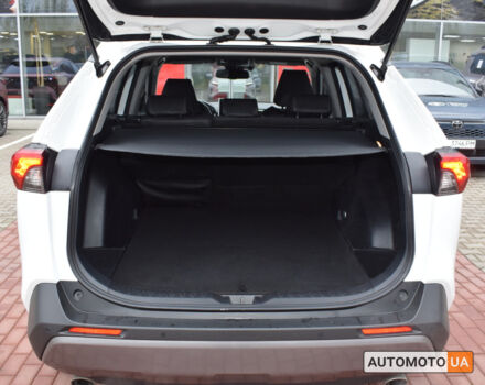 Білий Тойота РАВ 4, об'ємом двигуна 2 л та пробігом 112 тис. км за 26800 $, фото 9 на Automoto.ua