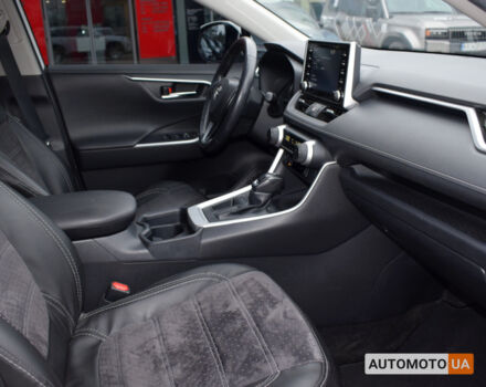 Белый Тойота РАВ 4, объемом двигателя 2 л и пробегом 112 тыс. км за 26300 $, фото 5 на Automoto.ua