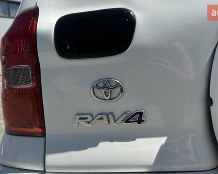 Білий Тойота РАВ 4, об'ємом двигуна 2 л та пробігом 170 тис. км за 6950 $, фото 13 на Automoto.ua